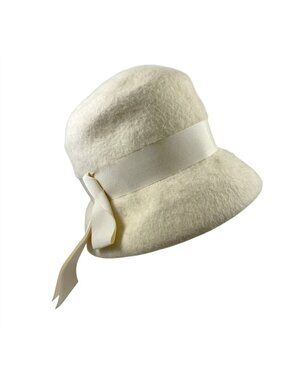 Merri-Soie White Brushed Wool Felt Bucket Hat Size Medium Vintage 1960s USA